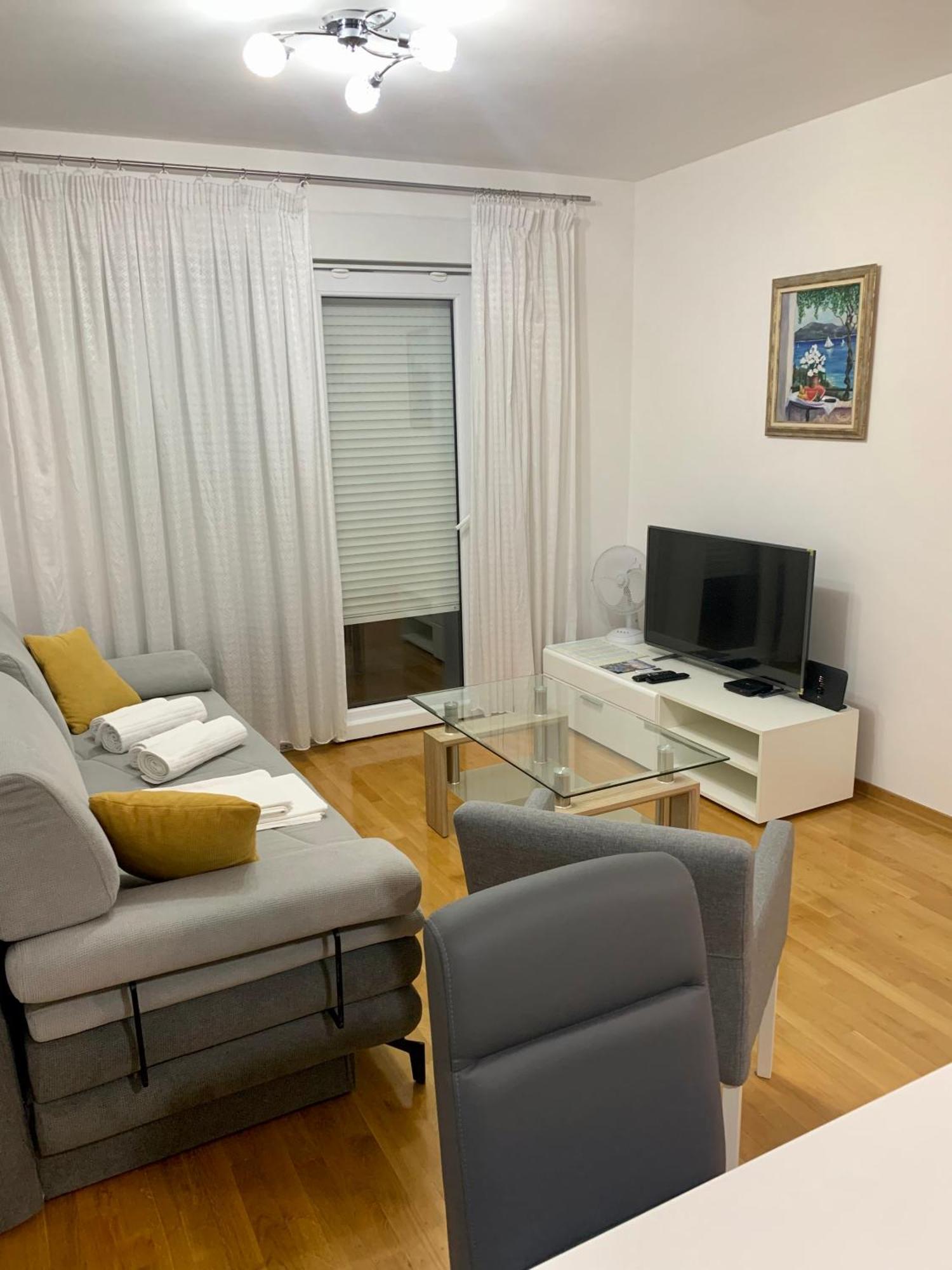 Apartment Pearl-Free Parking Makarska Exterior photo